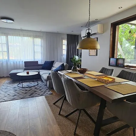 Monteverde Tamplier Апартаменты