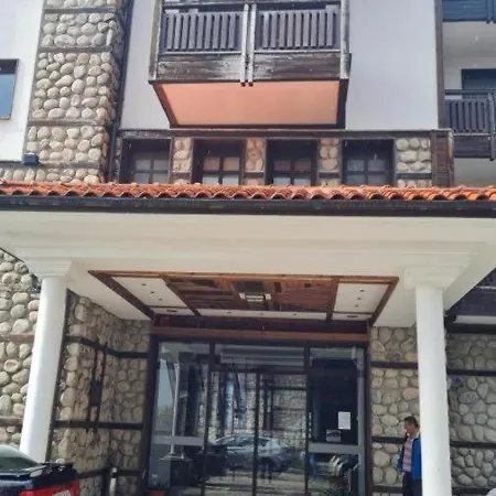 Апартаменты Monteverde Tamplier