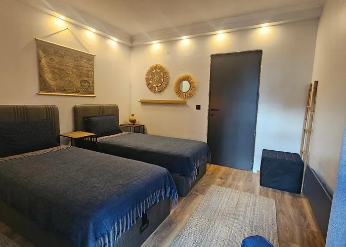 Monteverde Tamplier Lägenhet *